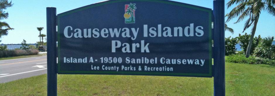 Sanibel Causeway, Island A sign