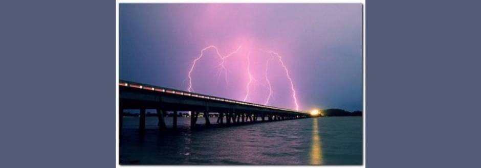 Sanibel Lightning 