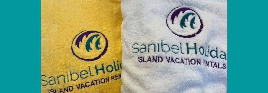Sanibel Holiday Beach towels white and yellow